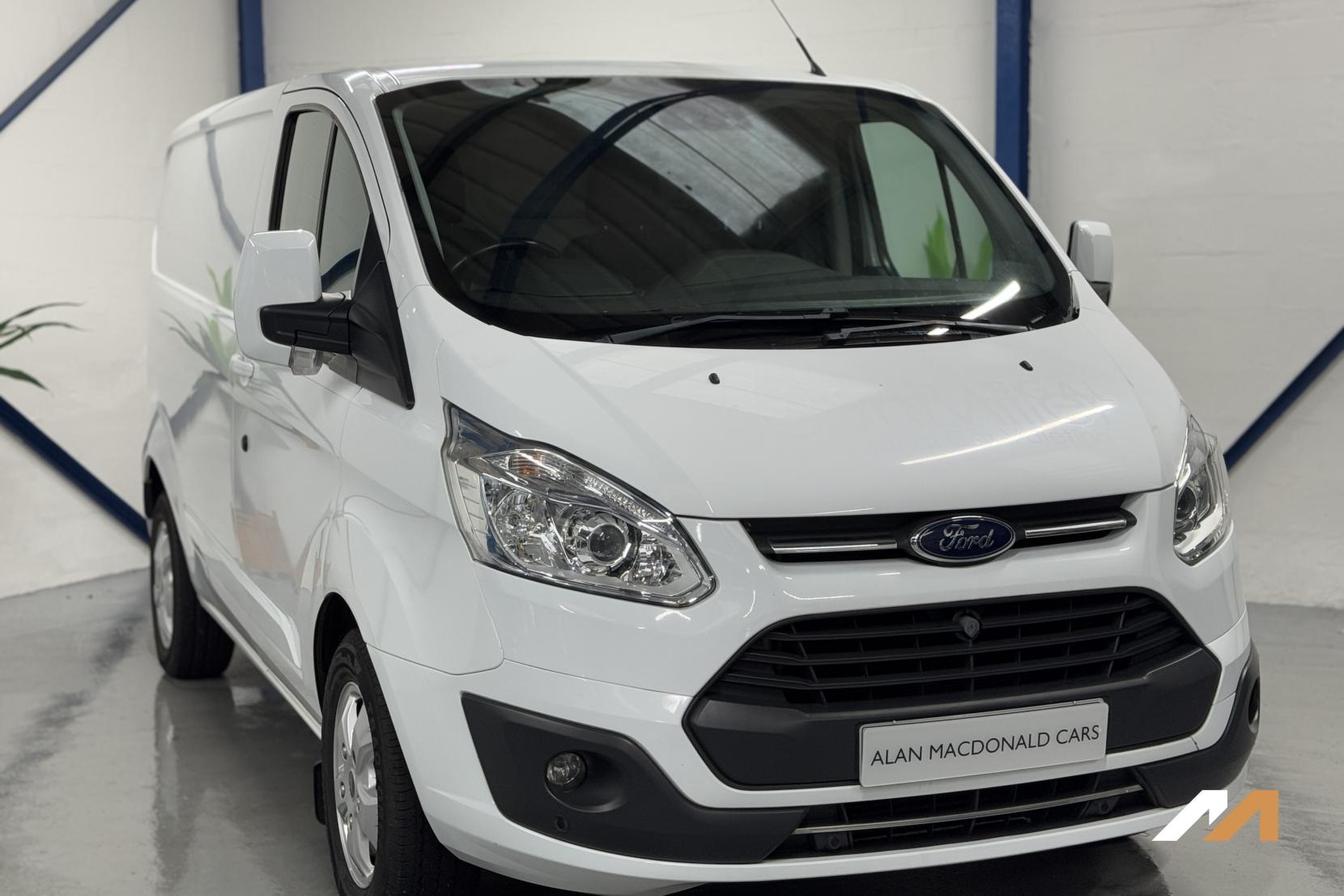 Ford Transit Custom 2.0 TDCi 270 Limited Panel Van 5dr Diesel Manual L1 H1 (157 g/km, 128 bhp)