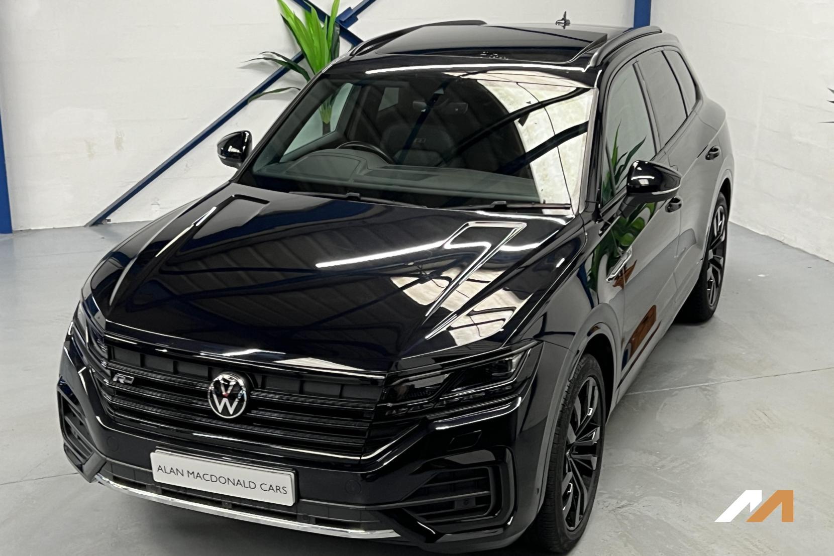 Volkswagen Touareg 3.0 TSI V6 Black Edition SUV 5dr Petrol Tiptronic 4Motion Euro 6 (s/s) (340 ps)