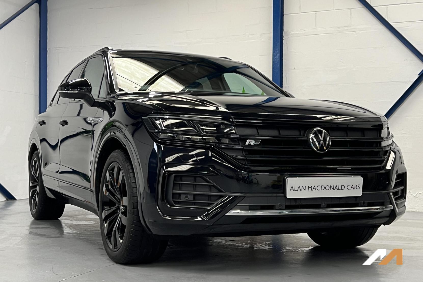 Volkswagen Touareg 3.0 TSI V6 Black Edition SUV 5dr Petrol Tiptronic 4Motion Euro 6 (s/s) (340 ps)