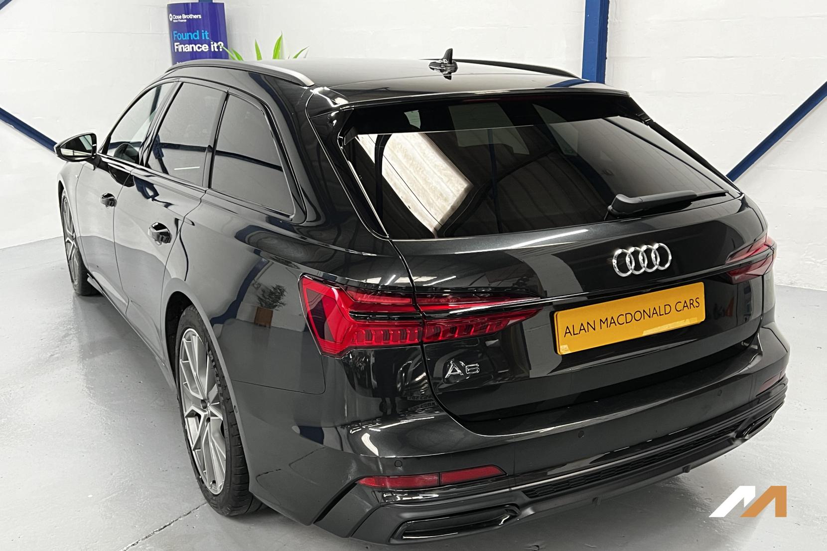 Audi A6 Avant 2.0 TDI 40 Black Edition Estate 5dr Diesel S Tronic Euro 6 (s/s) (204 ps)