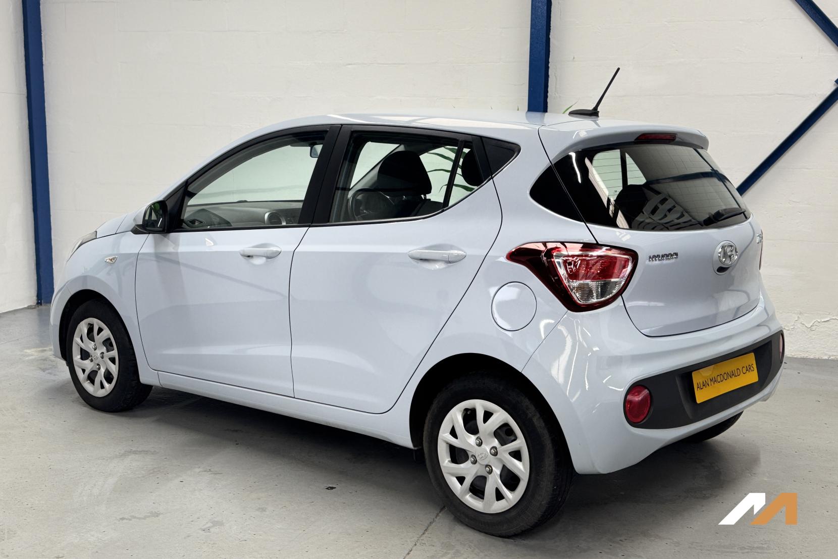 Hyundai i10 1.0 SE Hatchback 5dr Petrol Manual Euro 6 (67 ps)