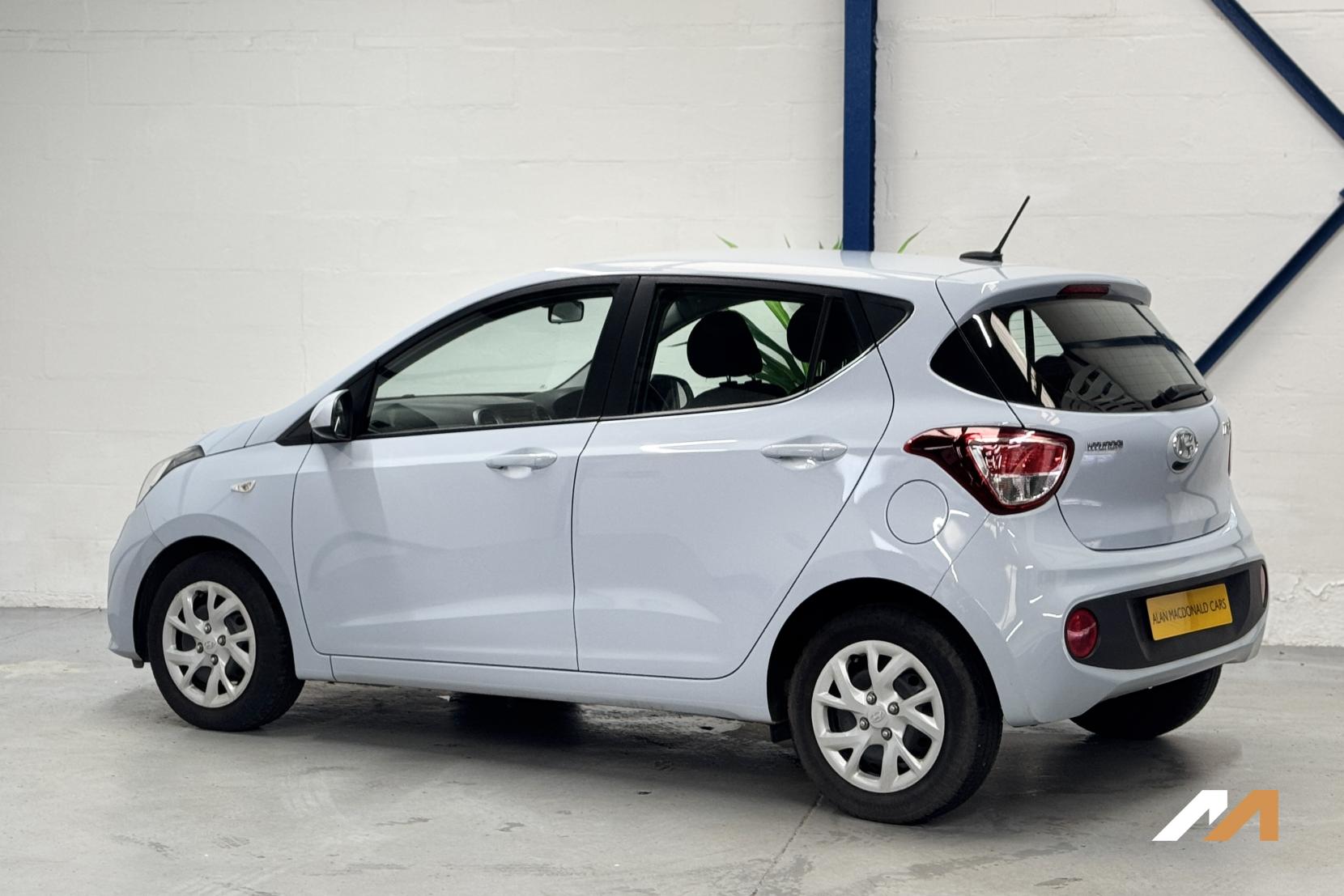 Hyundai i10 1.0 SE Hatchback 5dr Petrol Manual Euro 6 (67 ps)