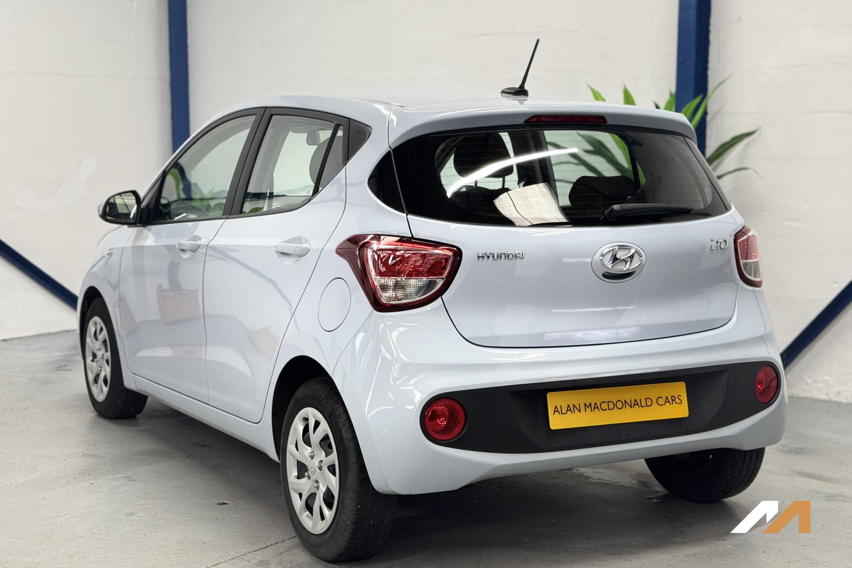 Hyundai i10 1.0 SE Hatchback 5dr Petrol Manual Euro 6 (67 ps)