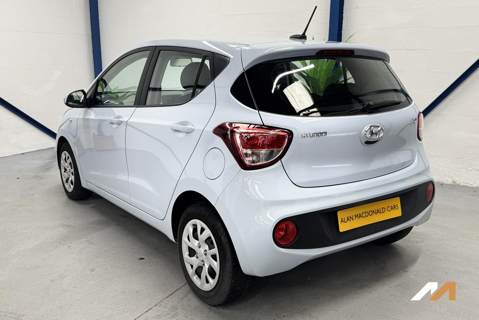 Hyundai i10 1.0 SE Hatchback 5dr Petrol Manual Euro 6 (67 ps)