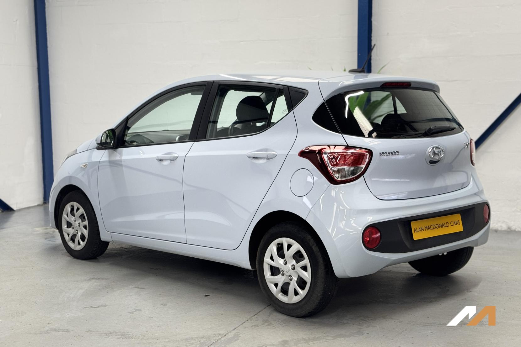 Hyundai i10 1.0 SE Hatchback 5dr Petrol Manual Euro 6 (67 ps)