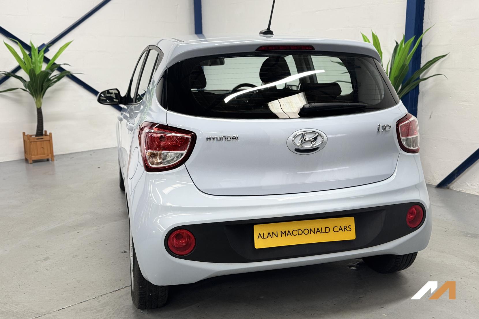 Hyundai i10 1.0 SE Hatchback 5dr Petrol Manual Euro 6 (67 ps)