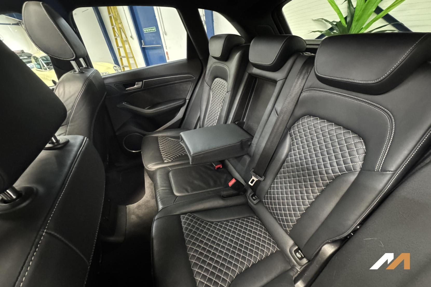 Audi SQ5 3.0 BiTDI V6 SUV 5dr Diesel Tiptronic quattro Euro 6 (s/s) (313 ps)