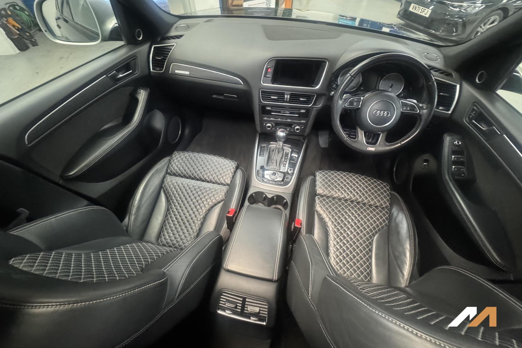 Audi SQ5 3.0 BiTDI V6 SUV 5dr Diesel Tiptronic quattro Euro 6 (s/s) (313 ps)