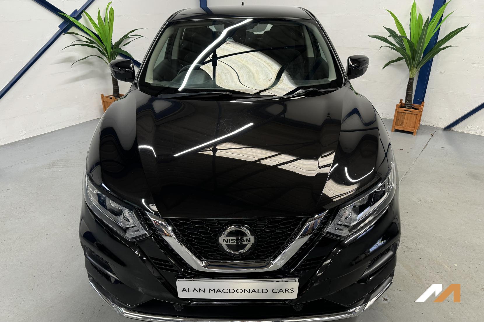 Nissan Qashqai 1.3 DIG-T Acenta Premium SUV 5dr Petrol Manual Euro 6 (s/s) (160 ps)