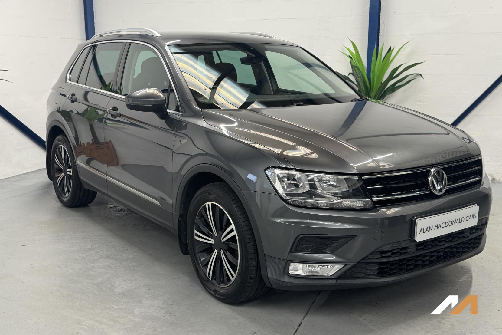 Volkswagen Tiguan 2.0 TDI BlueMotion Tech SE Navigation SUV 5dr Diesel DSG Euro 6 (s/s) (150 ps)