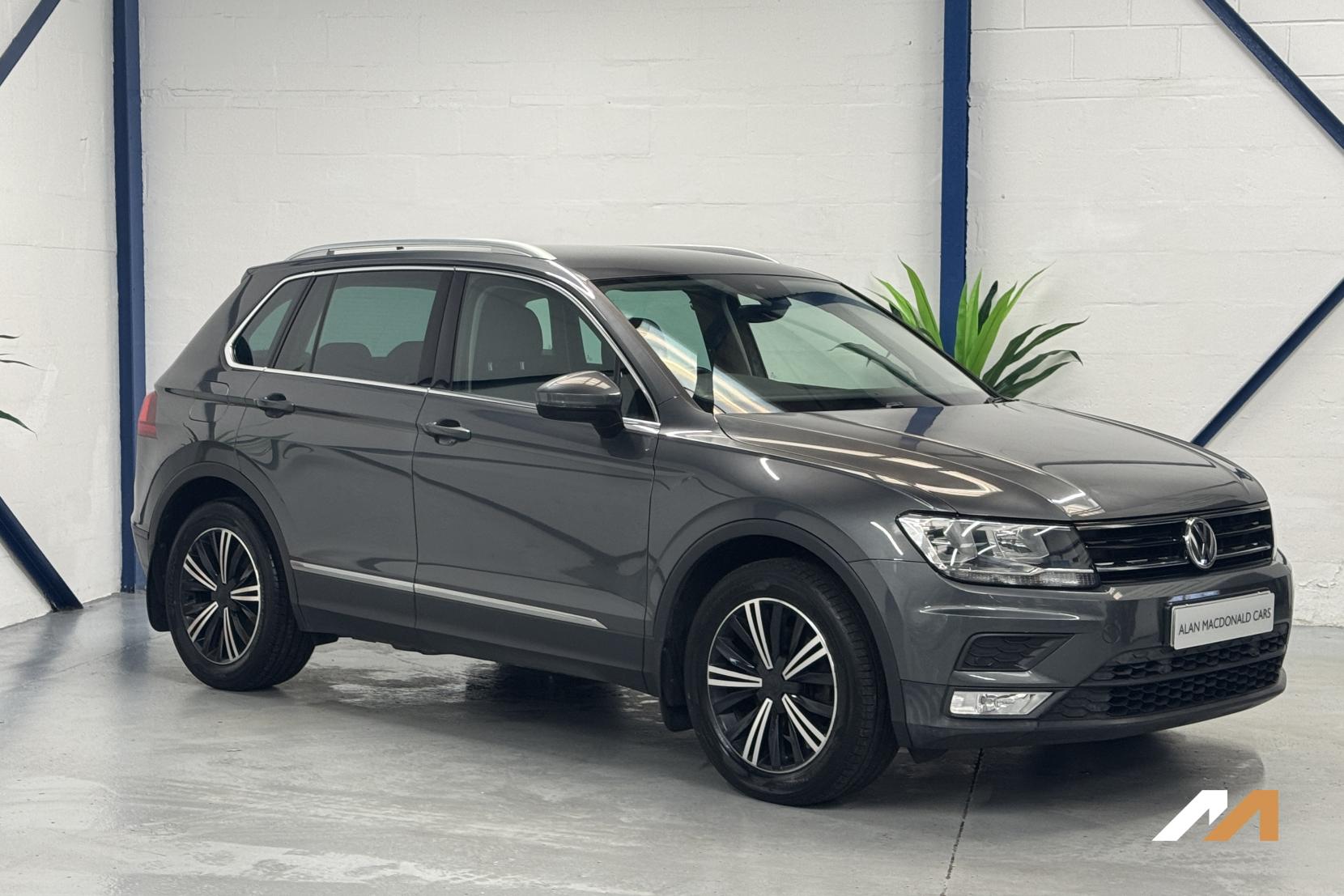 Volkswagen Tiguan 2.0 TDI BlueMotion Tech SE Navigation SUV 5dr Diesel DSG Euro 6 (s/s) (150 ps)