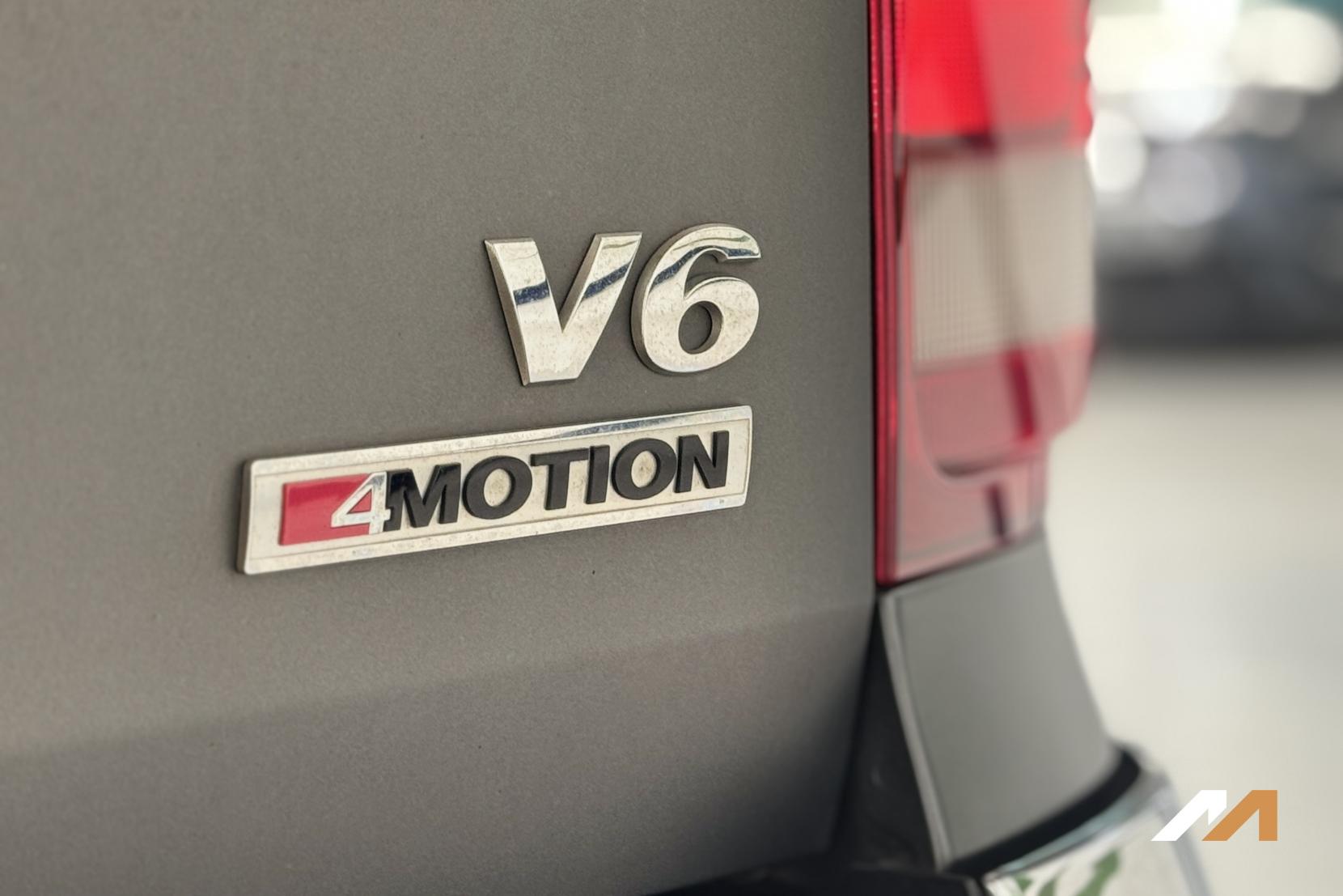 Volkswagen Amarok 3.0 TDI V6 BlueMotion Tech Aventura Pickup Double Cab 4dr Diesel Auto 4Motion Euro 6 (s/s) (224 ps)