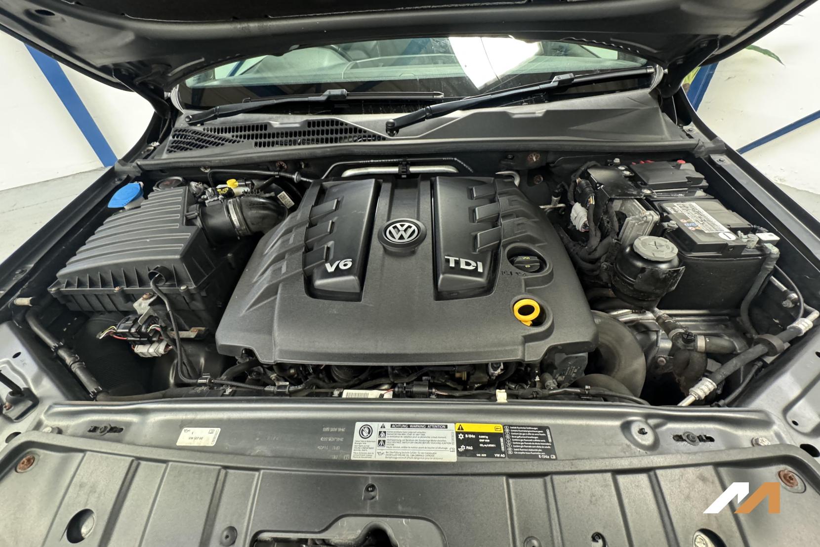 Volkswagen Amarok 3.0 TDI V6 BlueMotion Tech Aventura Pickup Double Cab 4dr Diesel Auto 4Motion Euro 6 (s/s) (224 ps)