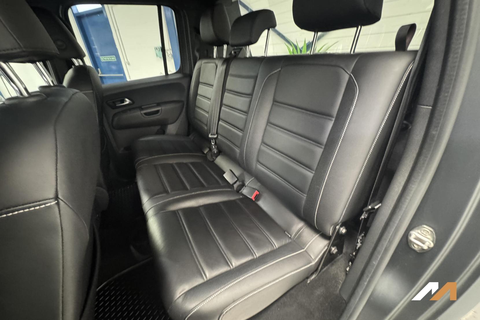 Volkswagen Amarok 3.0 TDI V6 BlueMotion Tech Aventura Pickup Double Cab 4dr Diesel Auto 4Motion Euro 6 (s/s) (224 ps)