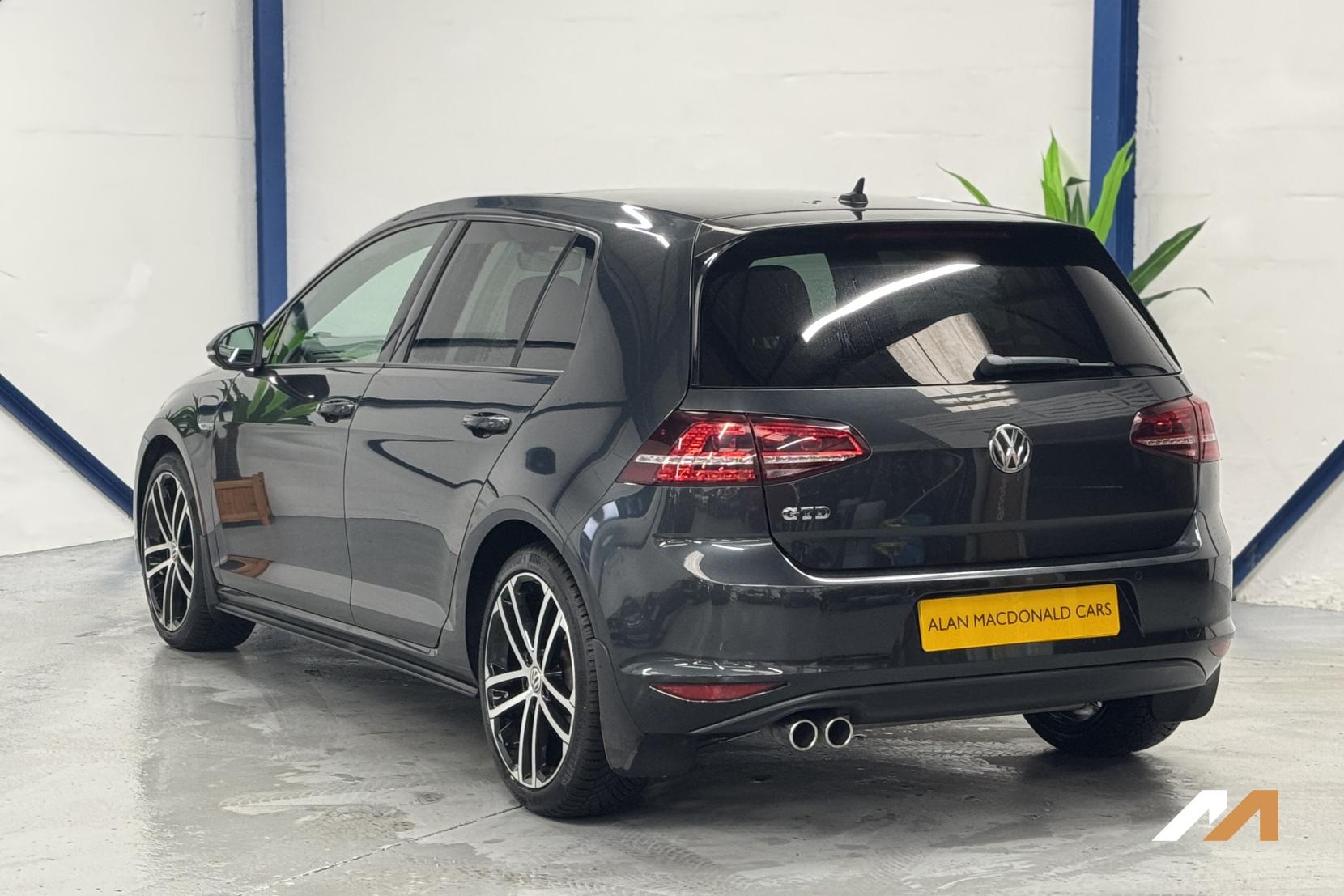 Volkswagen Golf 2.0 TDI BlueMotion Tech GTD Hatchback 5dr Diesel Manual Euro 6 (s/s) (184 ps)