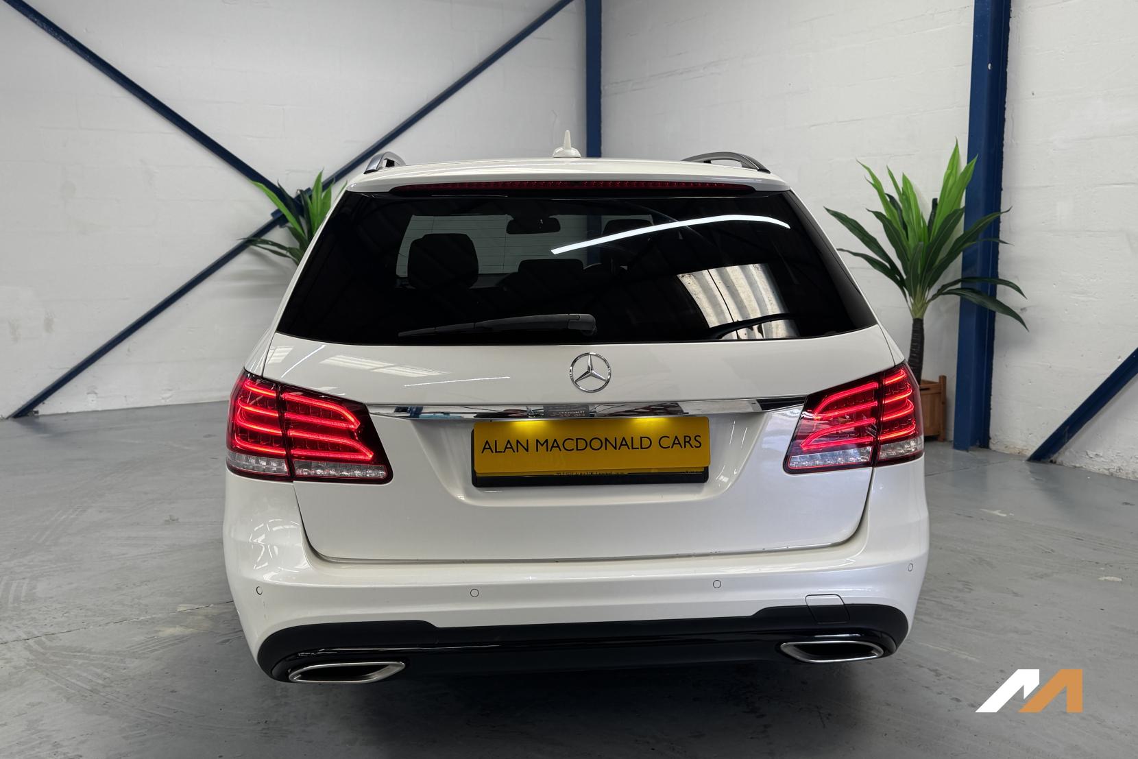 Mercedes-Benz E Class 2.1 E220 BlueTEC AMG Night Edition Estate 5dr Diesel G-Tronic+ Euro 6 (s/s) (177 ps)