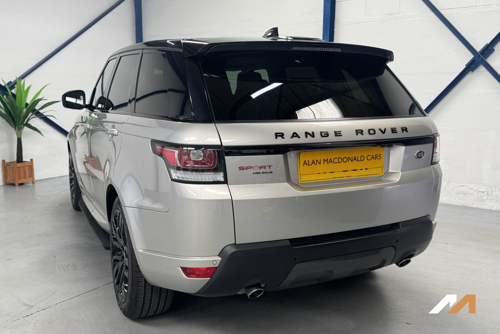 Land Rover Range Rover Sport 3.0 SD V6 HSE Dynamic SUV 5dr Diesel Auto 4WD Euro 6 (s/s) (306 ps)