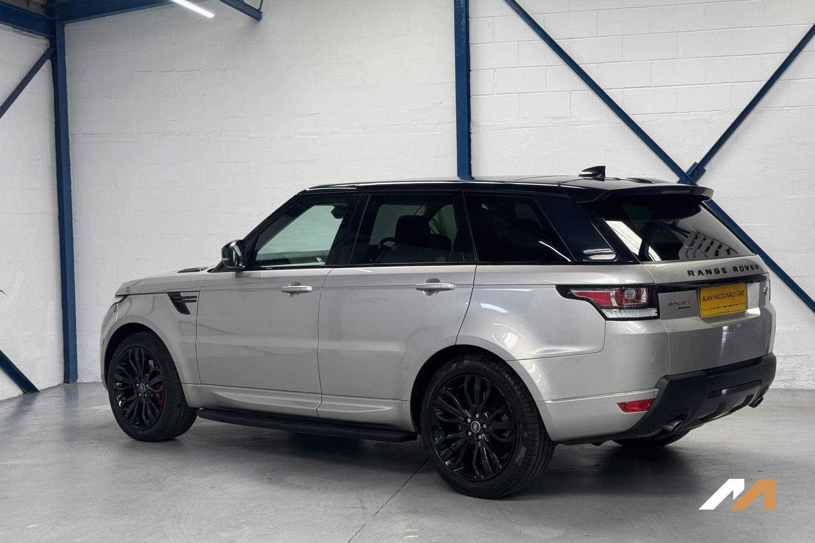 Land Rover Range Rover Sport 3.0 SD V6 HSE Dynamic SUV 5dr Diesel Auto 4WD Euro 6 (s/s) (306 ps)