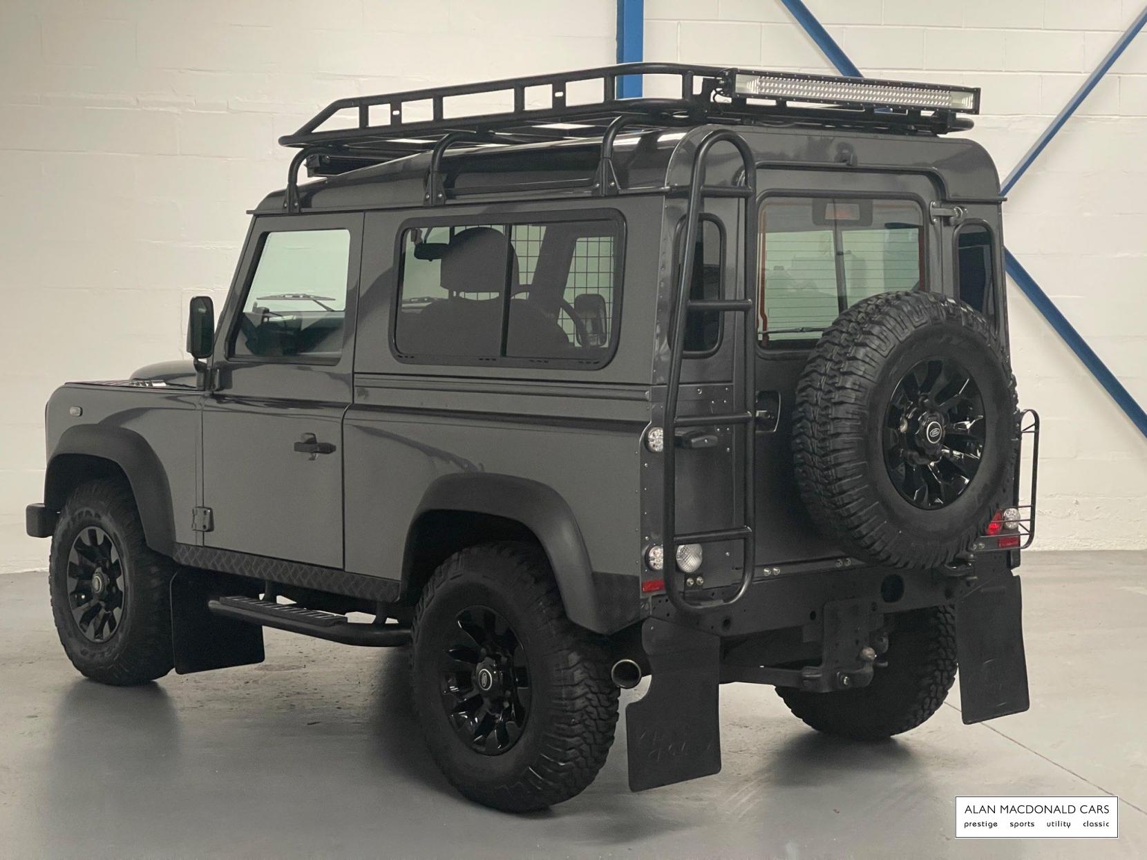 Land Rover Defender 90 2.2 TDCi Hard Top 4WD SWB Euro 5 3dr