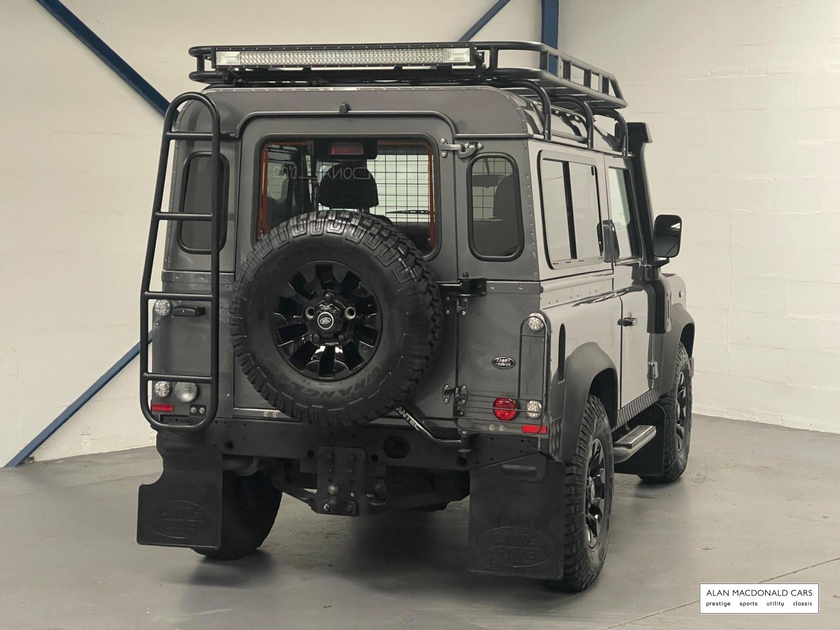 Land Rover Defender 90 2.2 TDCi Hard Top 4WD SWB Euro 5 3dr