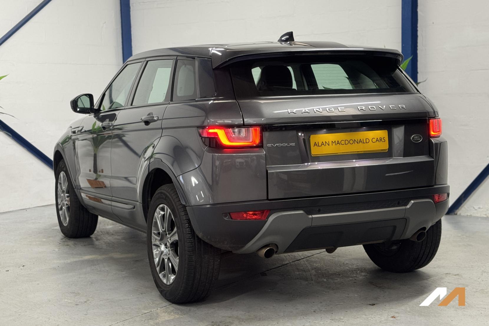 Land Rover Range Rover Evoque 2.0 TD4 SE Tech SUV 5dr Diesel Auto 4WD Euro 6 (s/s) (180 ps)