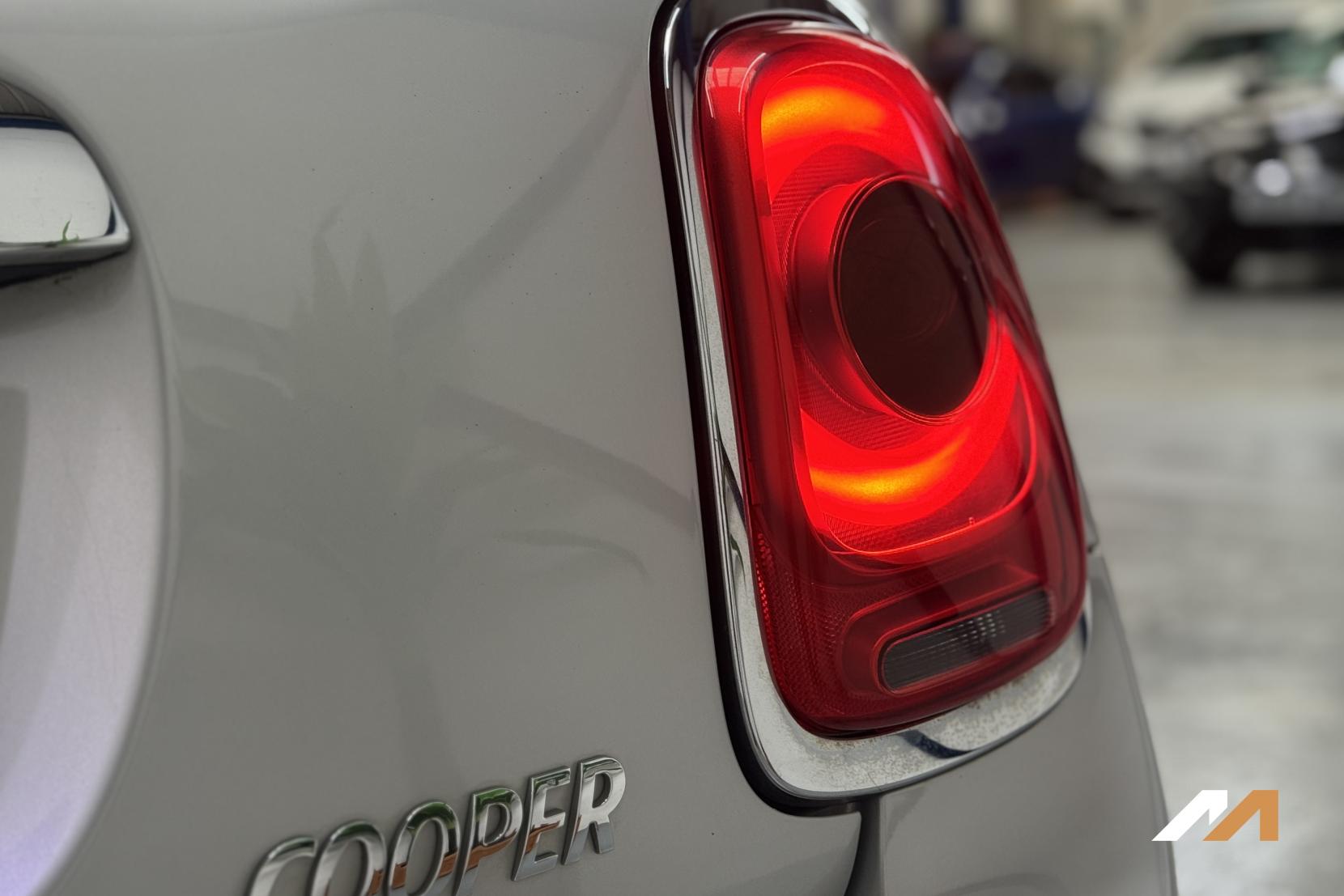 MINI Hatch 1.5 Cooper Hatchback 5dr Petrol Auto Euro 6 (s/s) (136 ps)