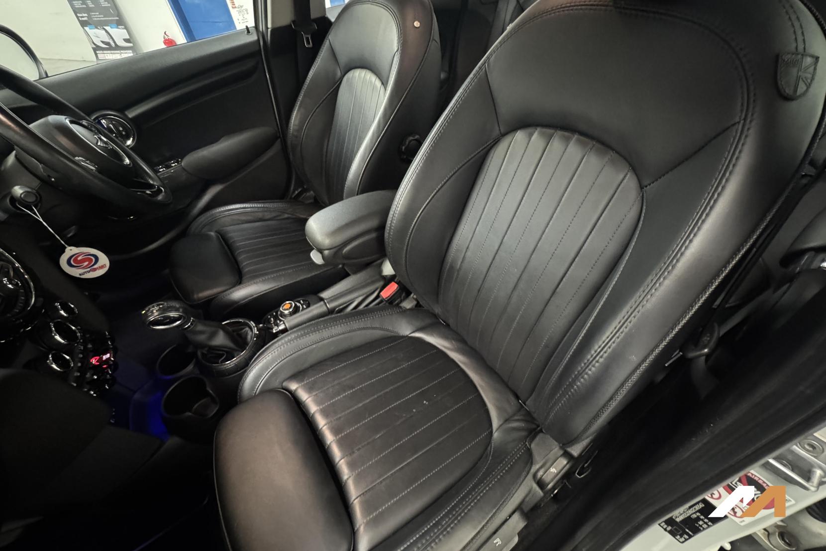 MINI Hatch 1.5 Cooper Hatchback 5dr Petrol Auto Euro 6 (s/s) (136 ps)