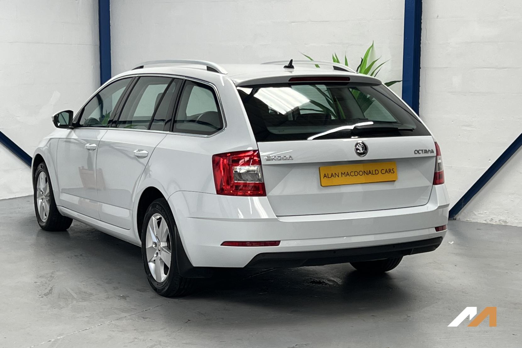 Skoda Octavia 1.6 TDI SE Technology Estate 5dr Diesel Manual Euro 6 (s/s) (115 ps)