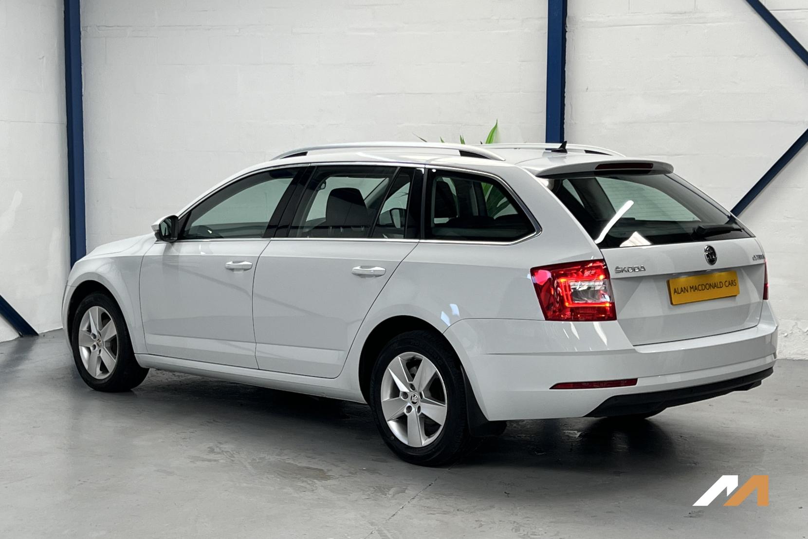 Skoda Octavia 1.6 TDI SE Technology Estate 5dr Diesel Manual Euro 6 (s/s) (115 ps)