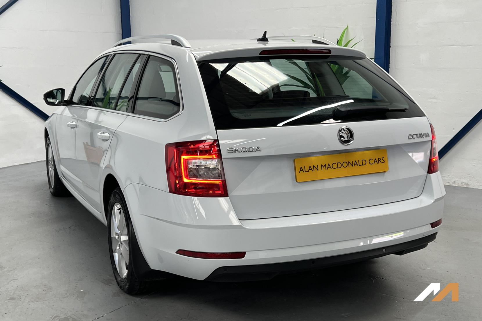 Skoda Octavia 1.6 TDI SE Technology Estate 5dr Diesel Manual Euro 6 (s/s) (115 ps)