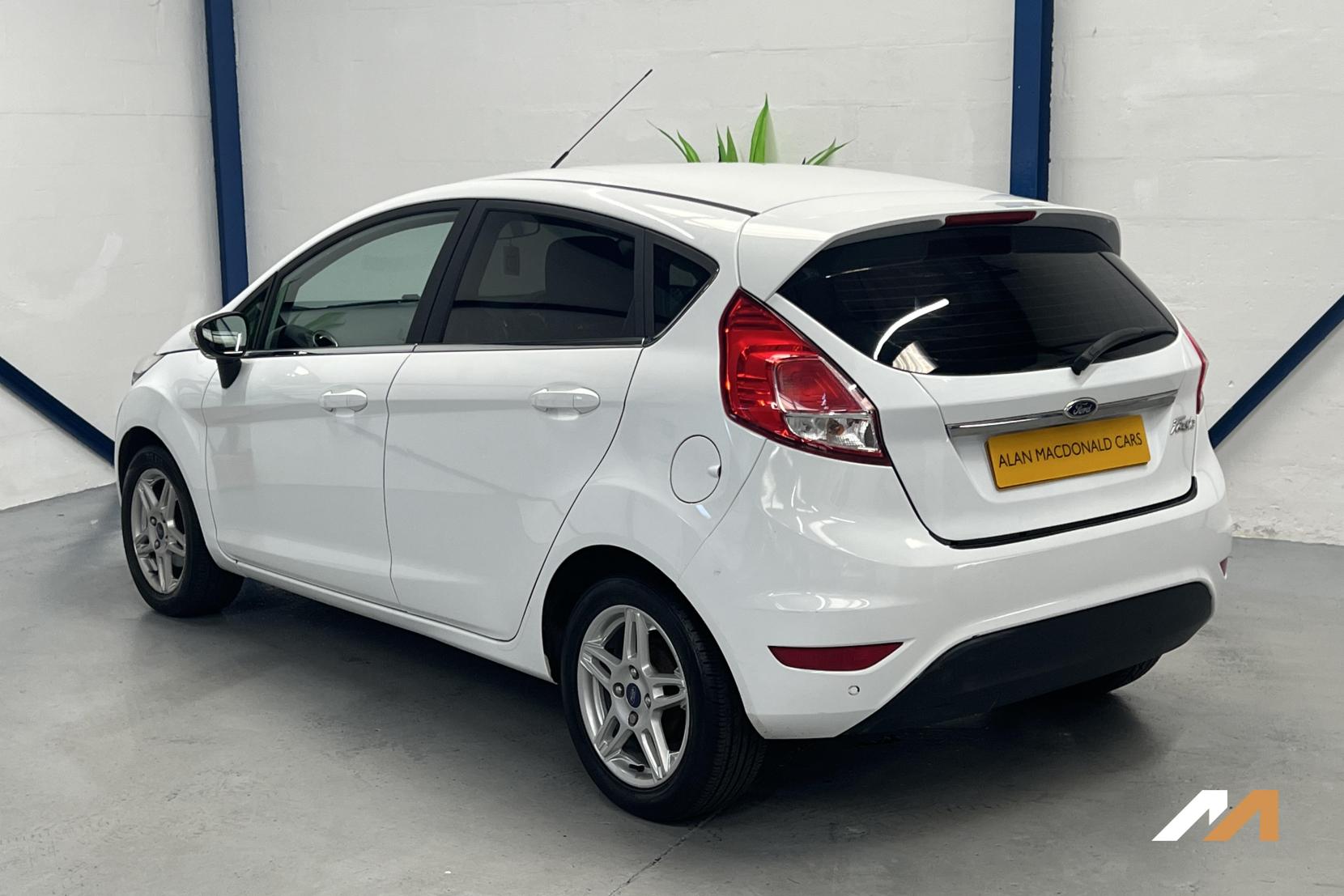 Ford Fiesta 1.25 Zetec Hatchback 5dr Petrol Manual Euro 5 (82 ps)