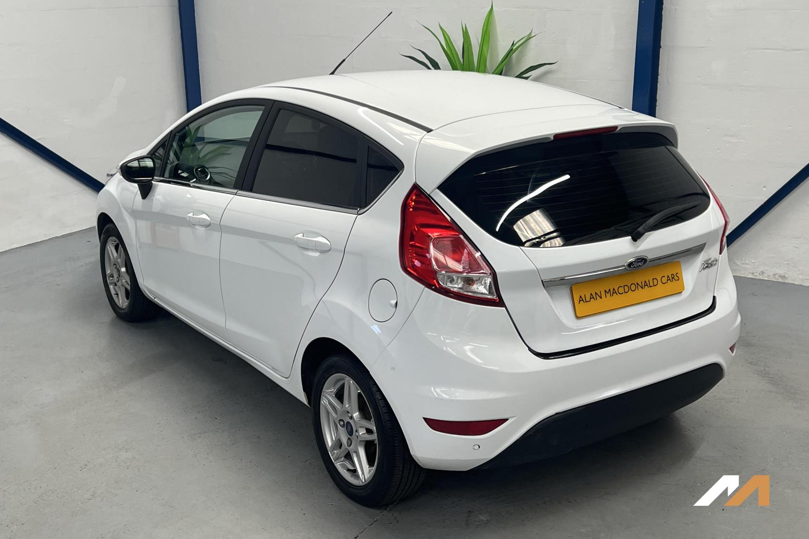 Ford Fiesta 1.25 Zetec Hatchback 5dr Petrol Manual Euro 5 (82 ps)