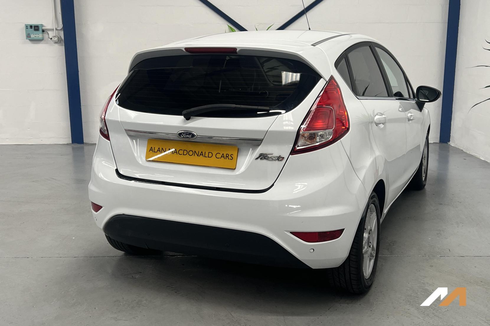 Ford Fiesta 1.25 Zetec Hatchback 5dr Petrol Manual Euro 5 (82 ps)