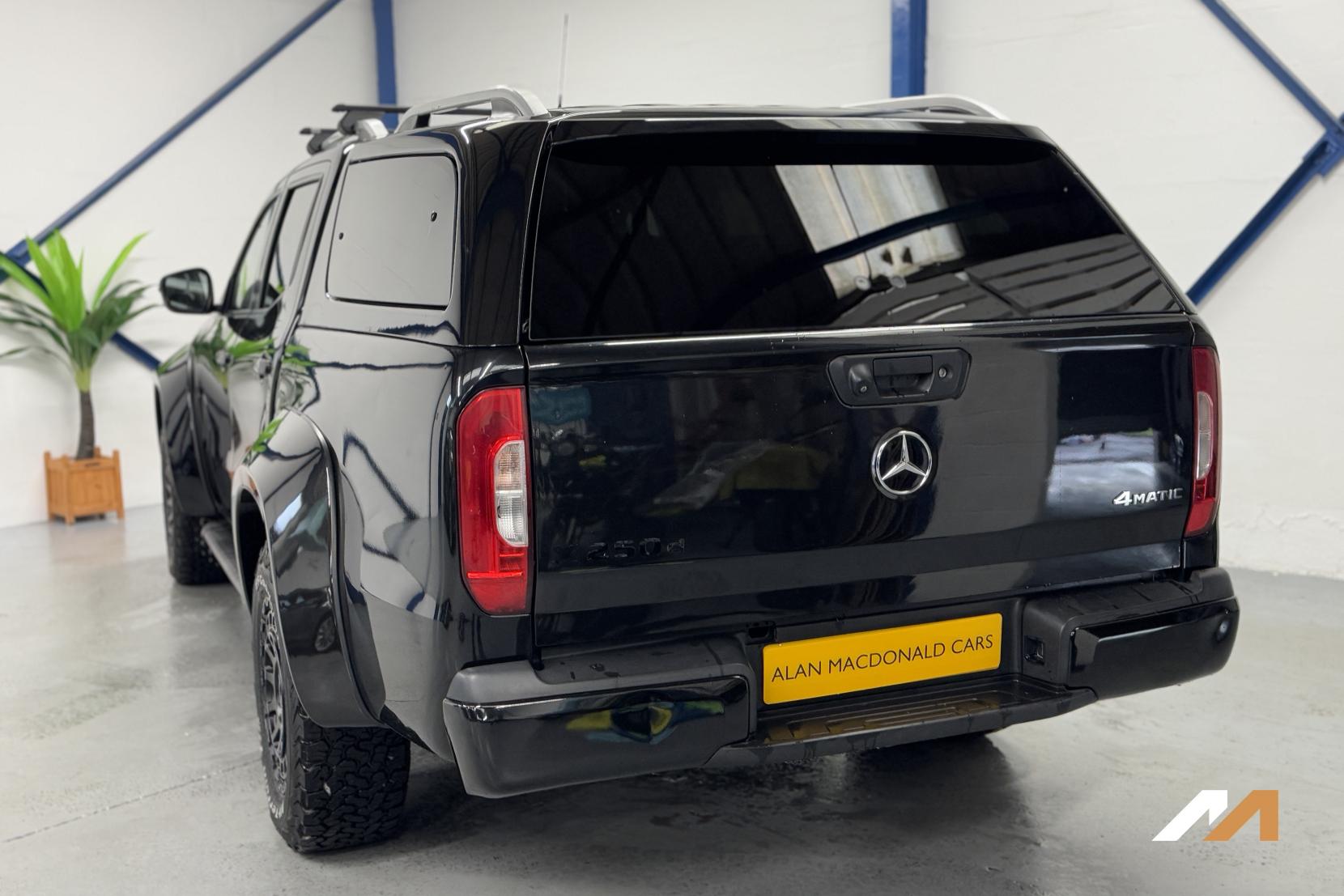 Mercedes-Benz X Class 2.3 CDI Progressive Pickup Double Cab 4dr Diesel Auto 4MATIC Euro 6 (190 ps)