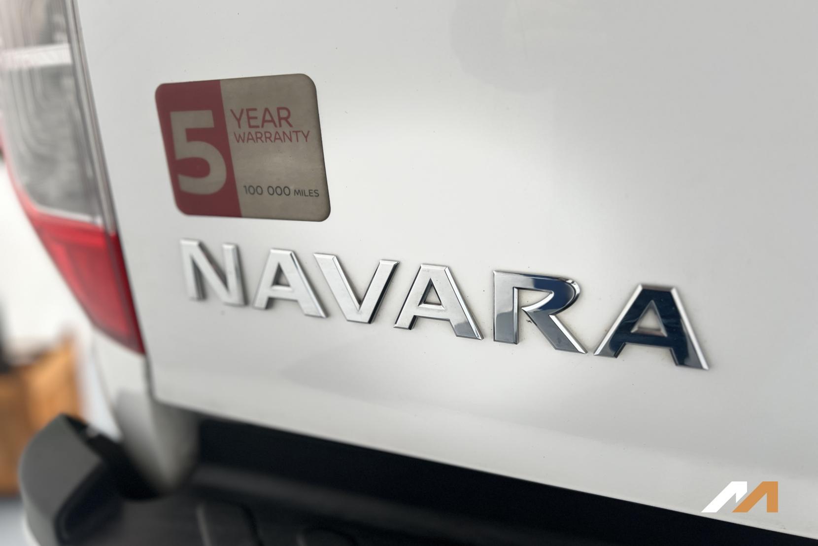 Nissan Navara 2.3 dCi Tekna Pickup 4dr Diesel Auto 4WD Euro 6 (190 ps)