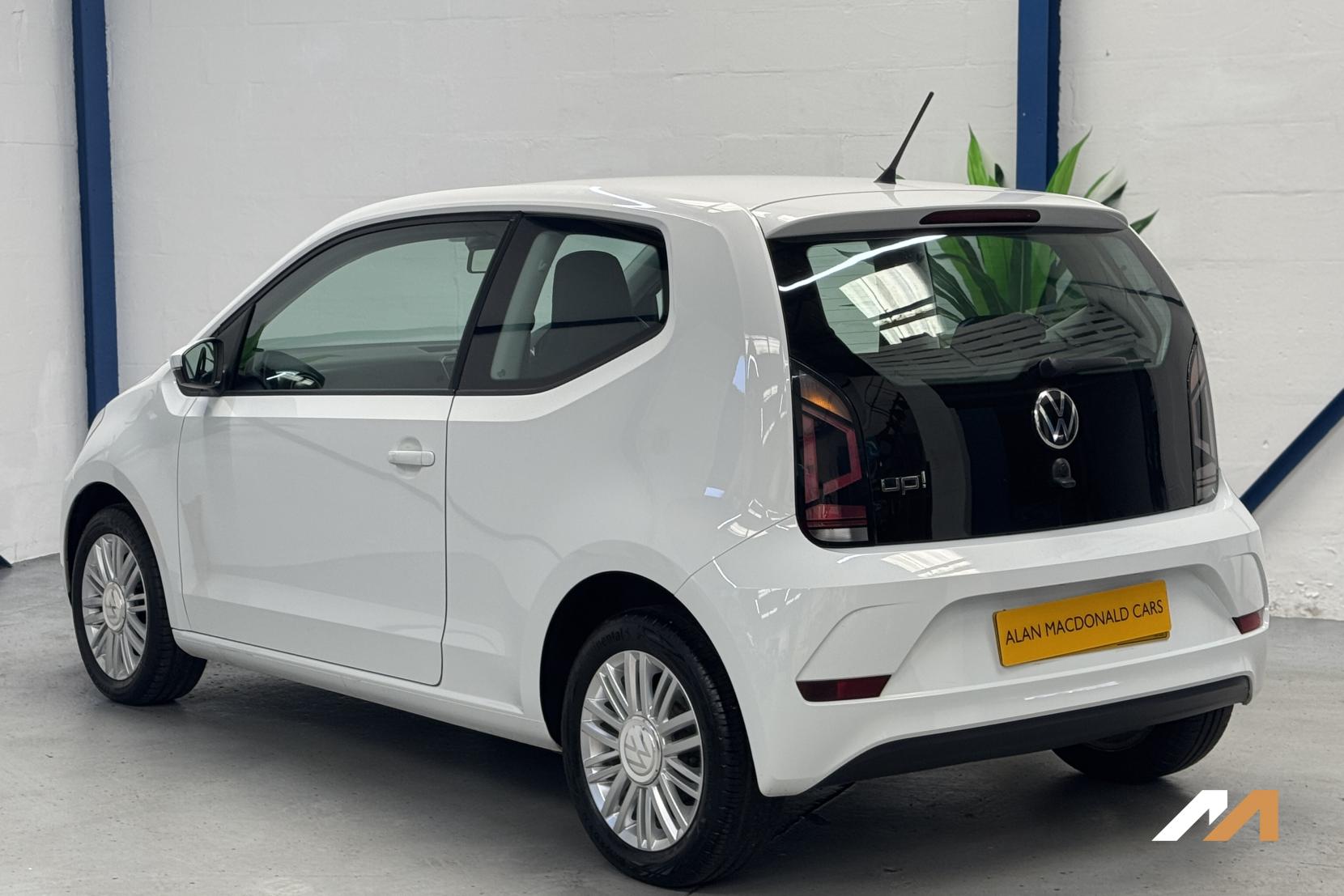 Volkswagen up! 1.0 up! Hatchback 3dr Petrol Manual Euro 6 (s/s) (65 ps)