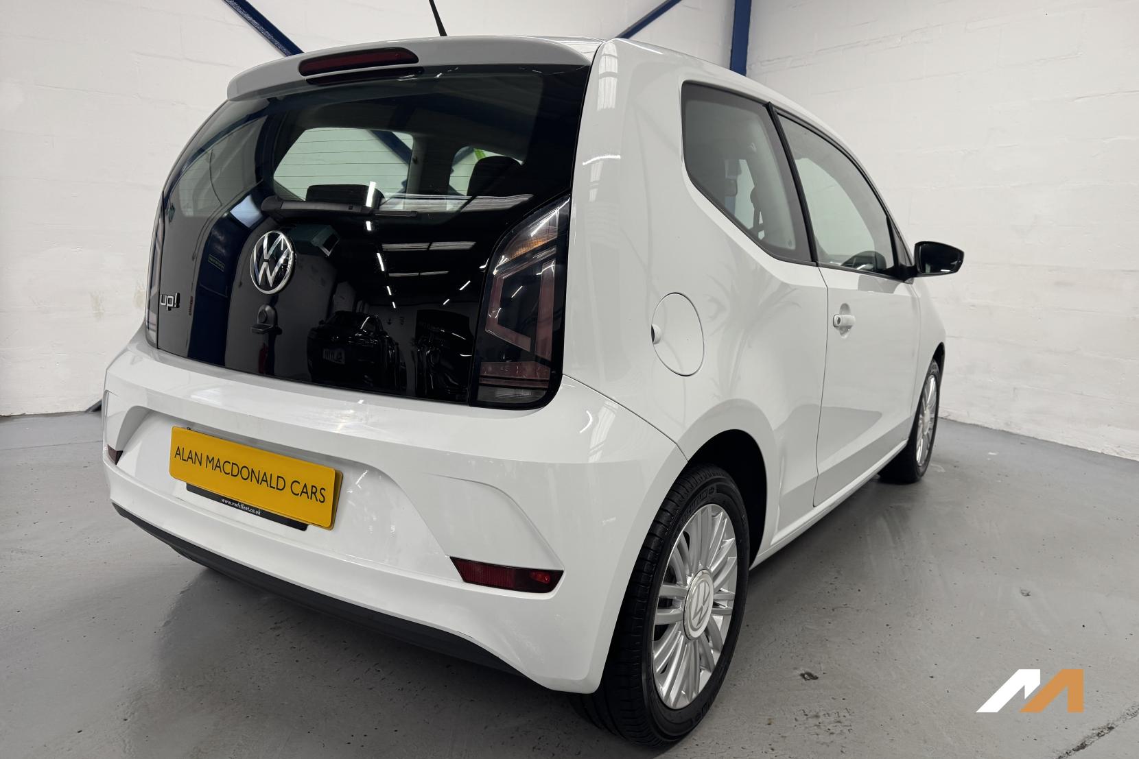 Volkswagen up! 1.0 up! Hatchback 3dr Petrol Manual Euro 6 (s/s) (65 ps)