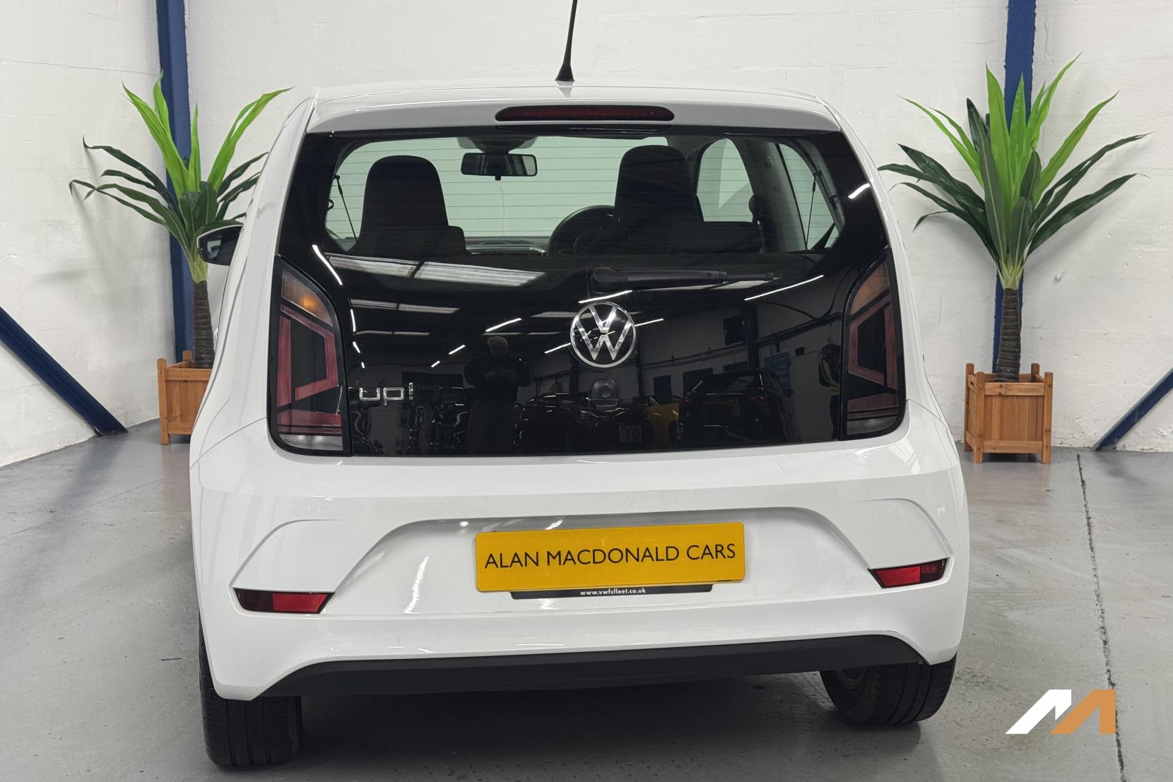 Volkswagen up! 1.0 up! Hatchback 3dr Petrol Manual Euro 6 (s/s) (65 ps)