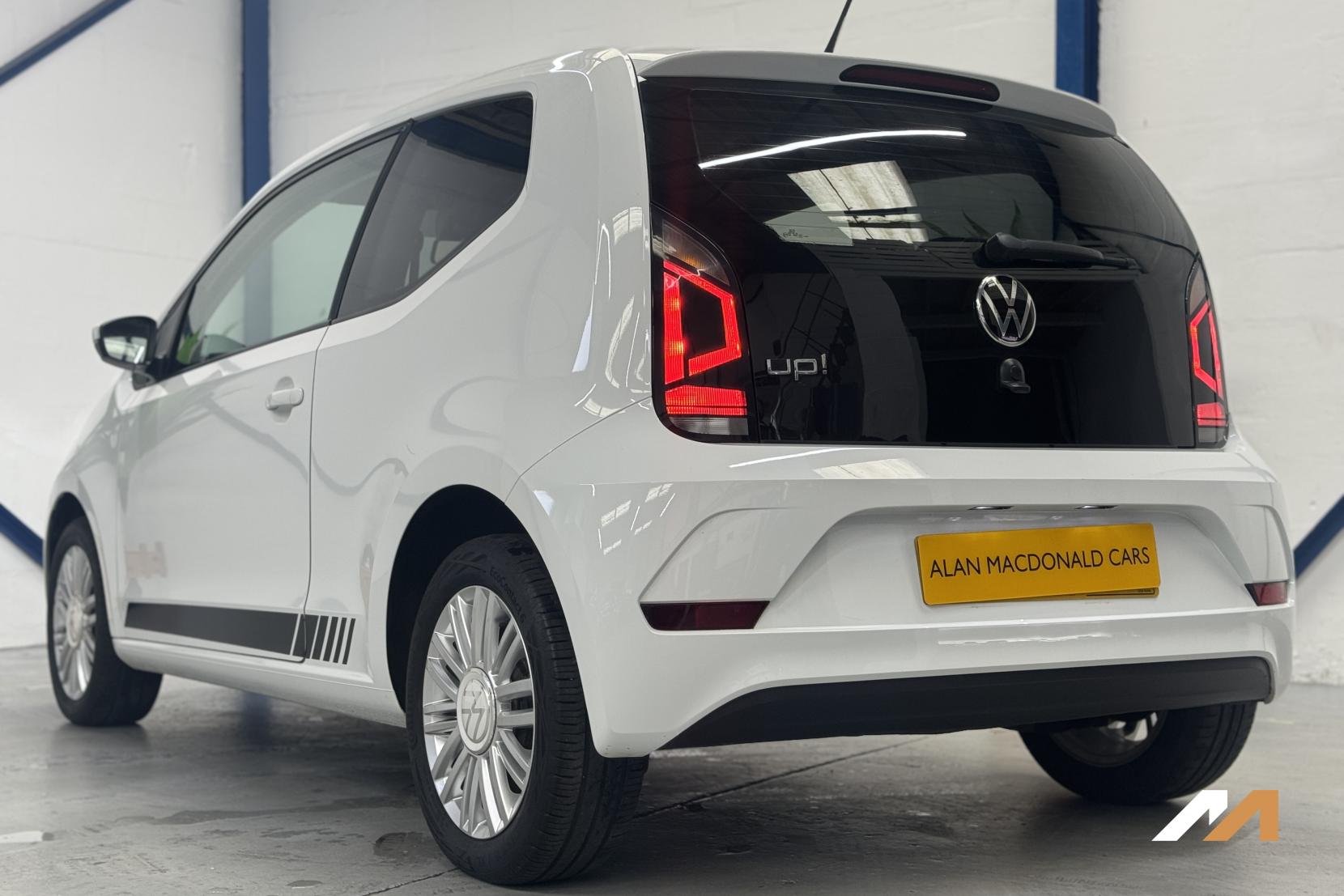 Volkswagen up! 1.0 up! Hatchback 3dr Petrol Manual Euro 6 (s/s) (65 ps)