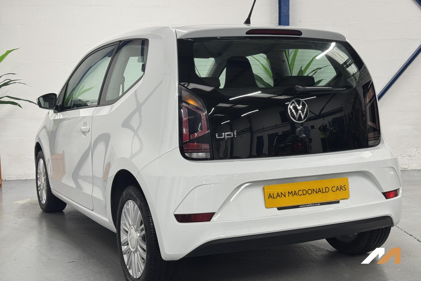 Volkswagen up! 1.0 up! Hatchback 3dr Petrol Manual Euro 6 (s/s) (65 ps)