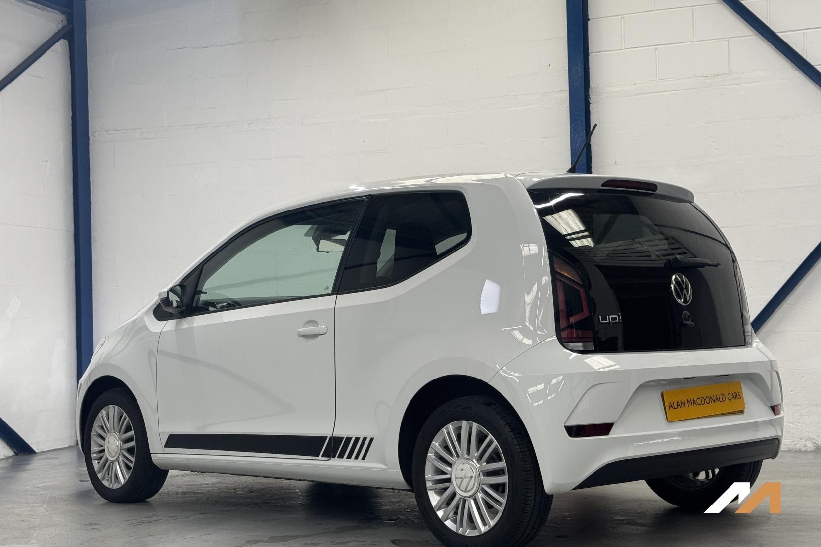 Volkswagen up! 1.0 up! Hatchback 3dr Petrol Manual Euro 6 (s/s) (65 ps)