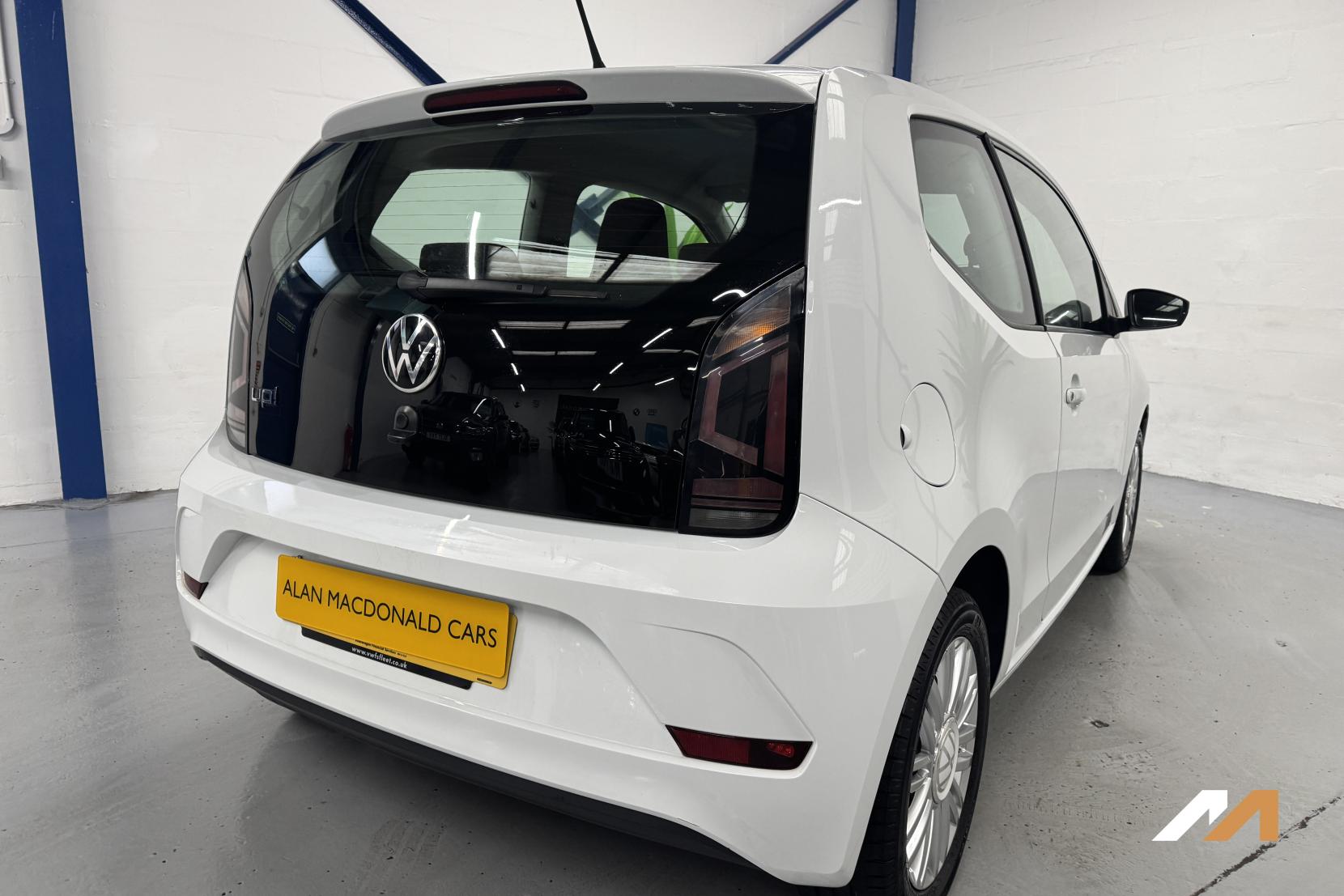 Volkswagen up! 1.0 up! Hatchback 3dr Petrol Manual Euro 6 (s/s) (65 ps)