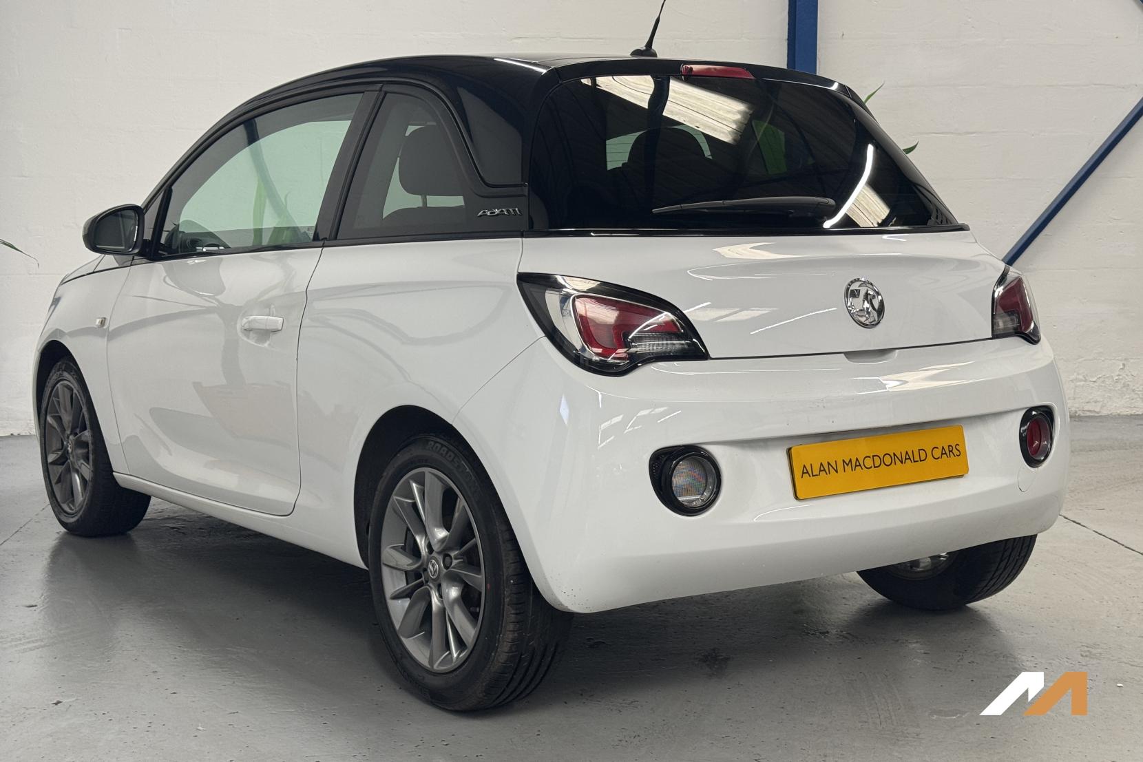 Vauxhall ADAM 1.4 16v GLAM Hatchback 3dr Petrol Manual Euro 5 (87 ps)