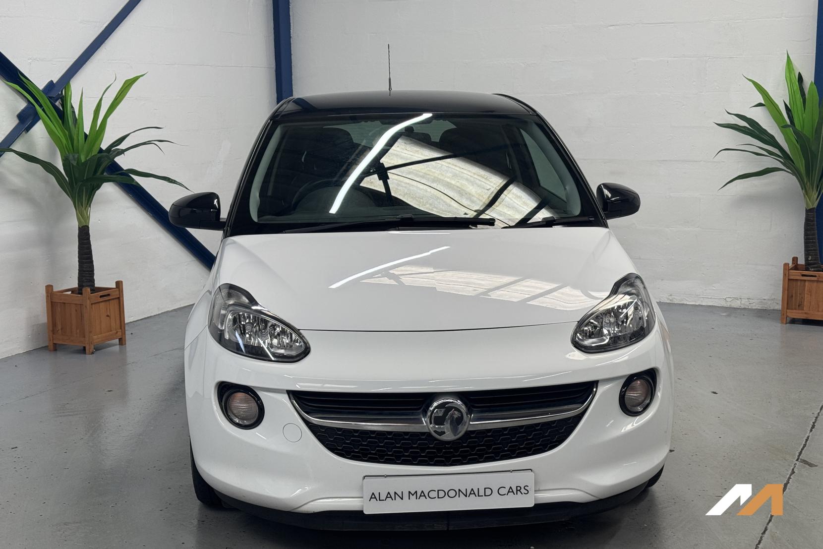 Vauxhall ADAM 1.4 16v GLAM Hatchback 3dr Petrol Manual Euro 5 (87 ps)