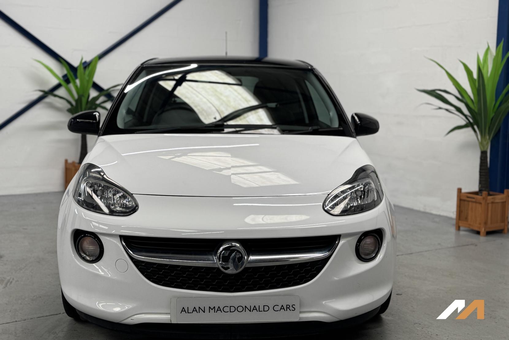 Vauxhall ADAM 1.4 16v GLAM Hatchback 3dr Petrol Manual Euro 5 (87 ps)