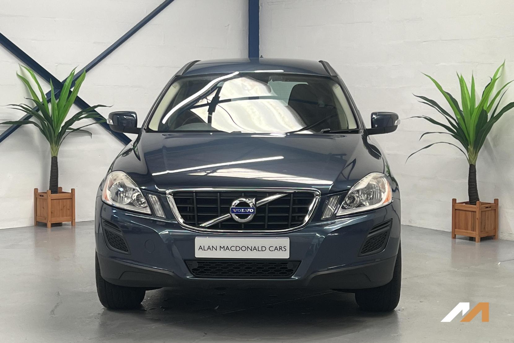 Volvo XC60 2.0 D3 DRIVe ES SUV 5dr Diesel Manual Euro 5 (s/s) (163 ps)