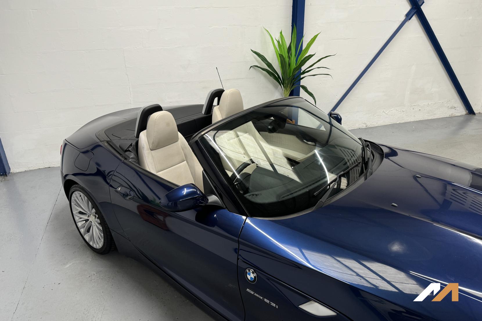 BMW Z4 2.5 23i Convertible 2dr Petrol Auto sDrive Euro 5 (204 ps)