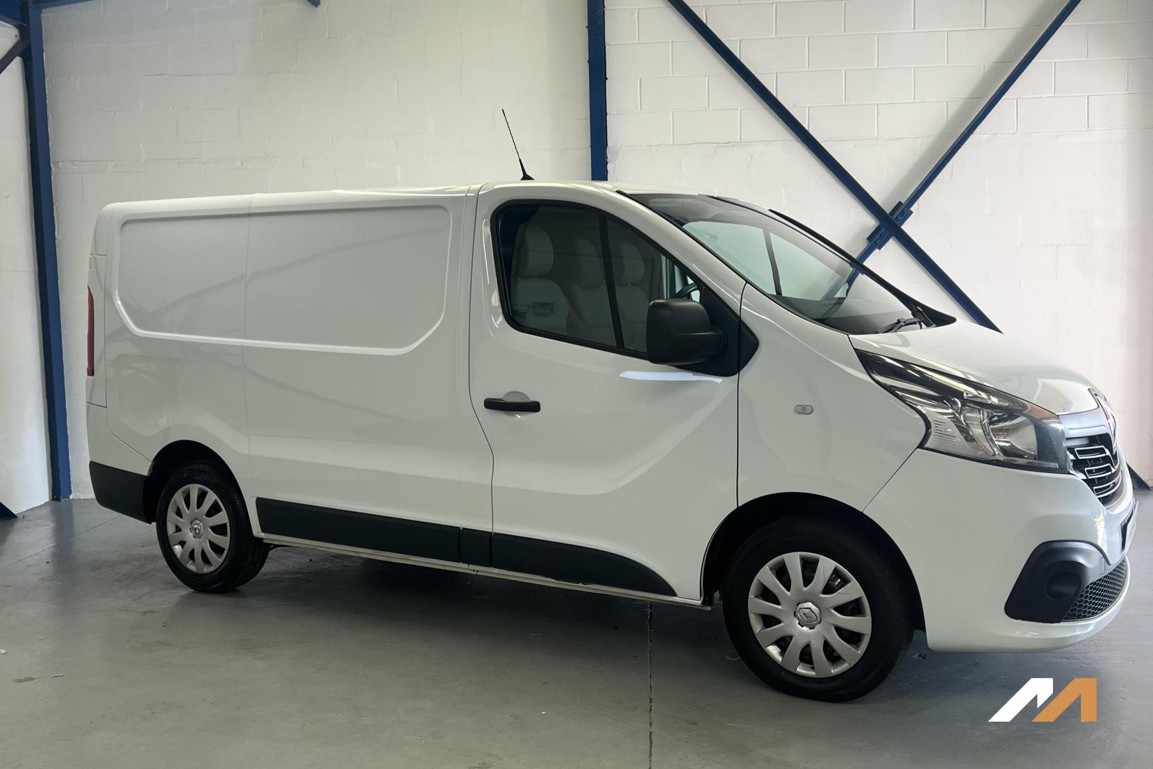 Renault Trafic 1.6 dCi 27 Business+ Panel Van 5dr Diesel Manual SWB Standard Roof Euro 5 (115 ps)