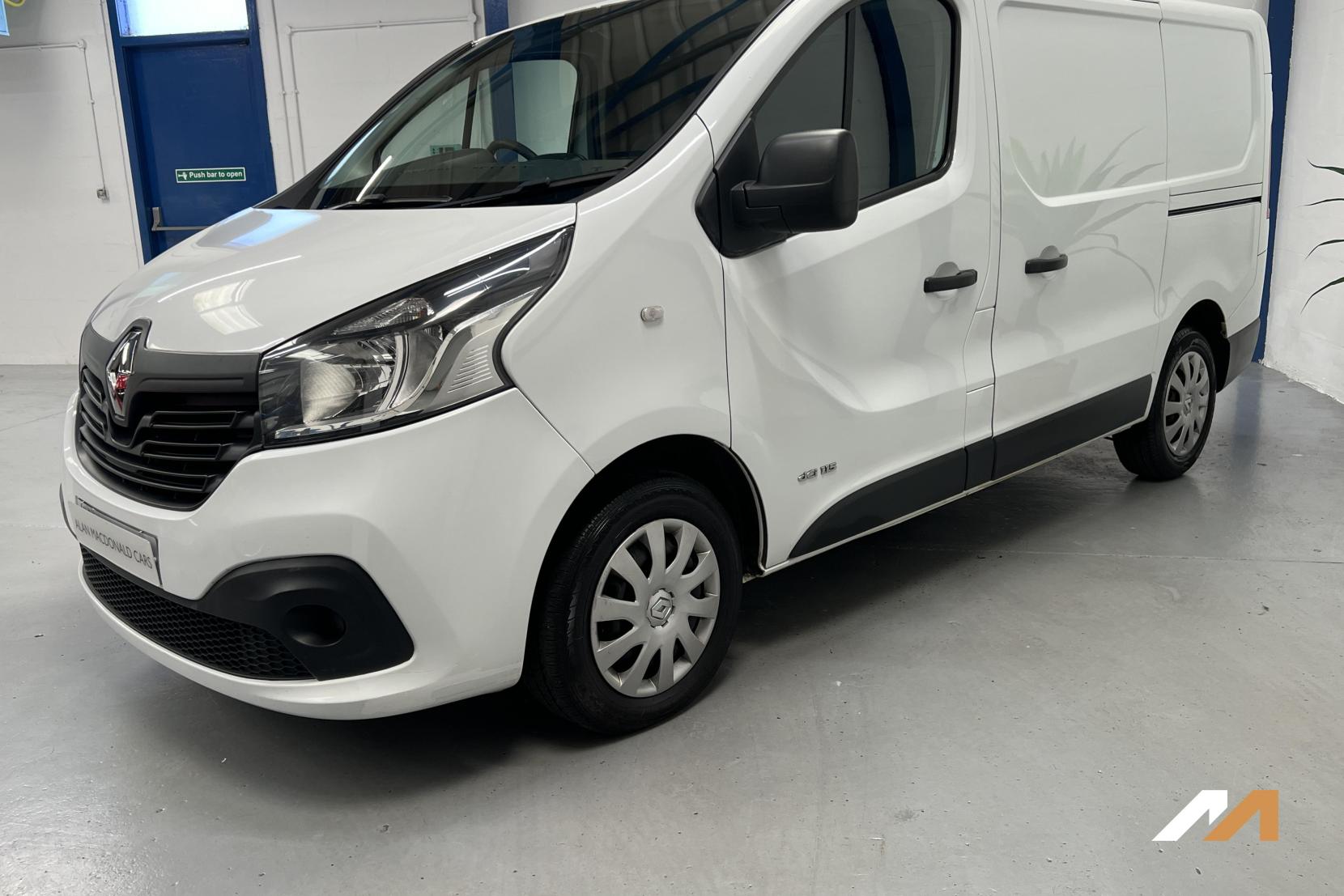 Renault Trafic 1.6 dCi 27 Business+ Panel Van 5dr Diesel Manual SWB Standard Roof Euro 5 (115 ps)