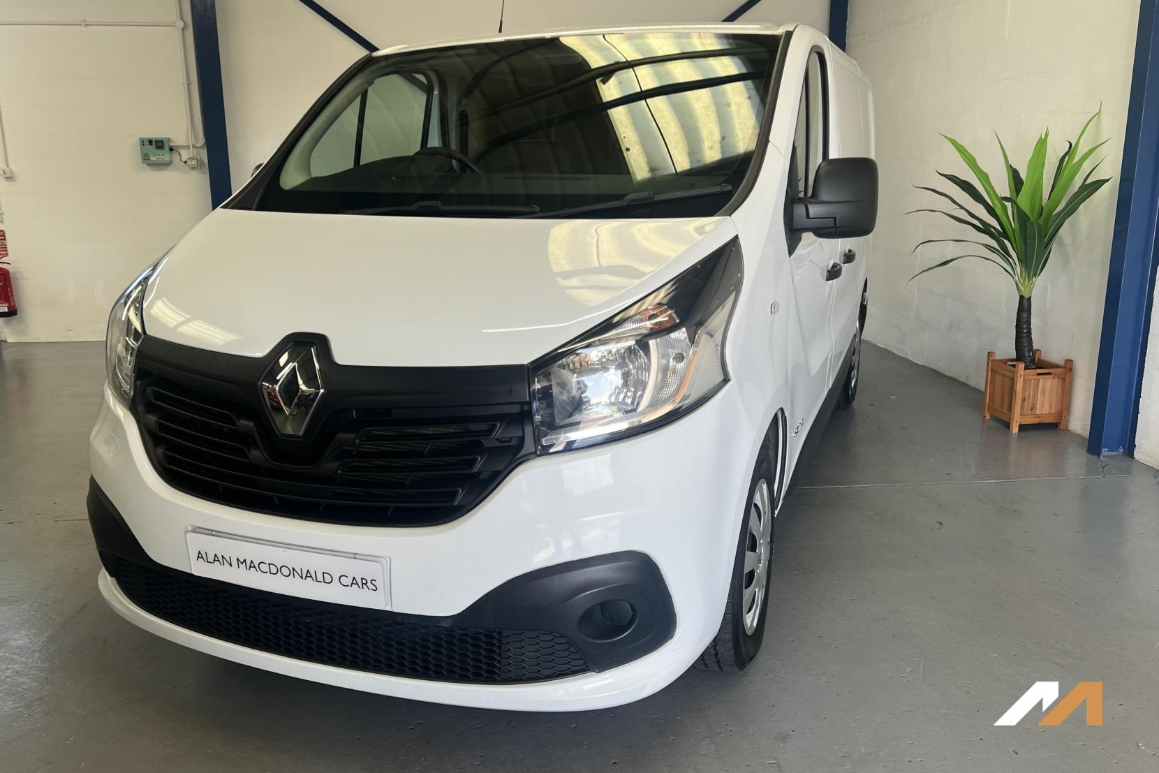 Renault Trafic 1.6 dCi 27 Business+ Panel Van 5dr Diesel Manual SWB Standard Roof Euro 5 (115 ps)